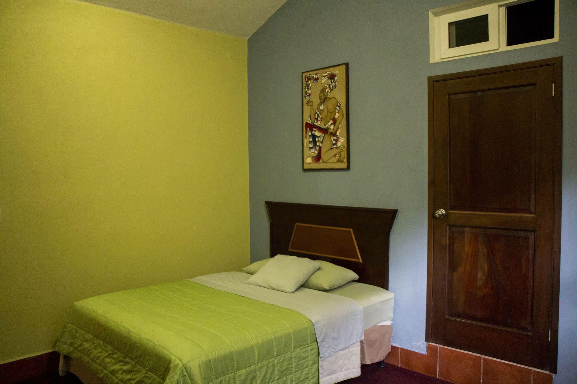 Hotel Ribiera Del Lago Peten Itza San Roman Kültér fotó